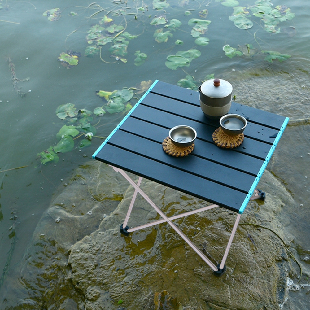 Prenosný záhradný stôl skladací stolík kempingový 68 cm