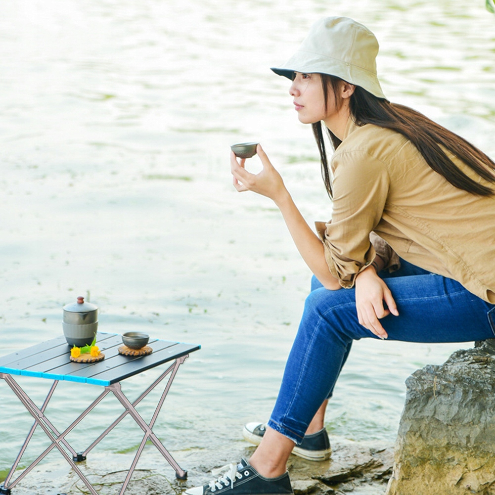 Prenosný záhradný stôl skladací stolík kempingový 68 cm