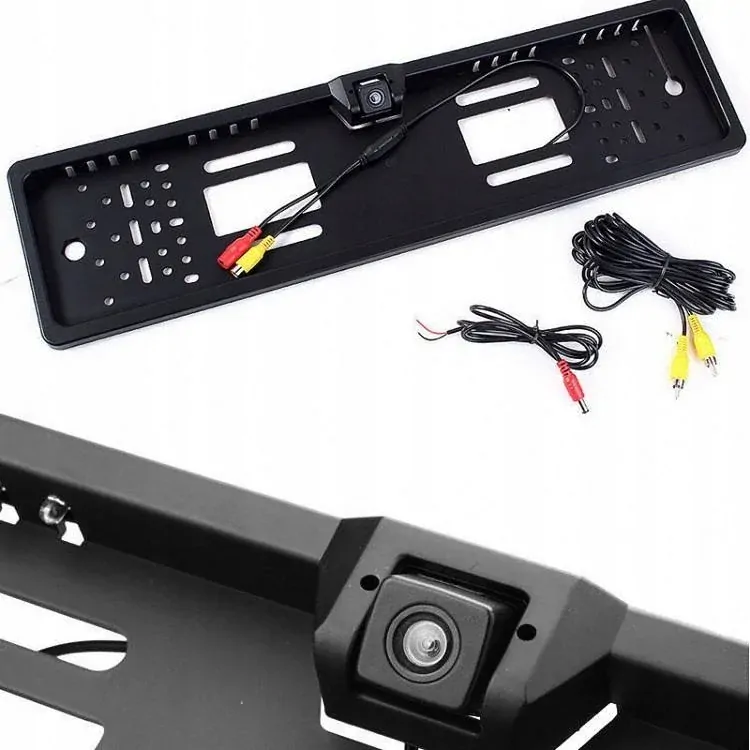 Cúvacia kamera v rámčeku ŠPZ