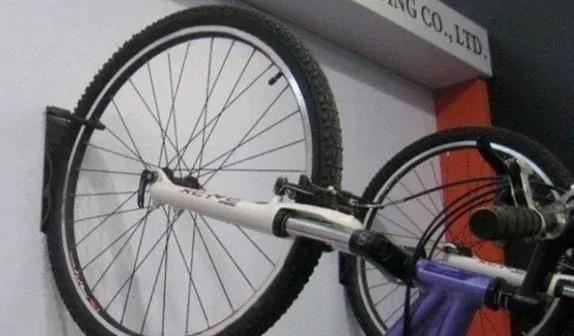 Nástenný držiak na bicykel kovový
