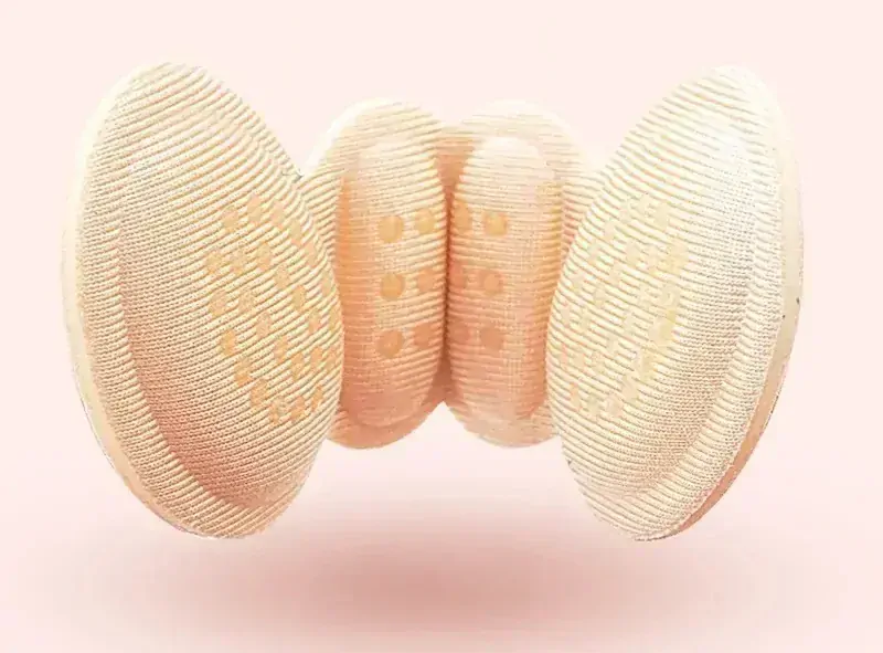 Samolepiace pätenky chrániče pät do topánok vložky