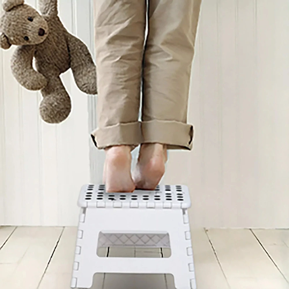 Taburet skladací schodík pevná stolička 22 cm