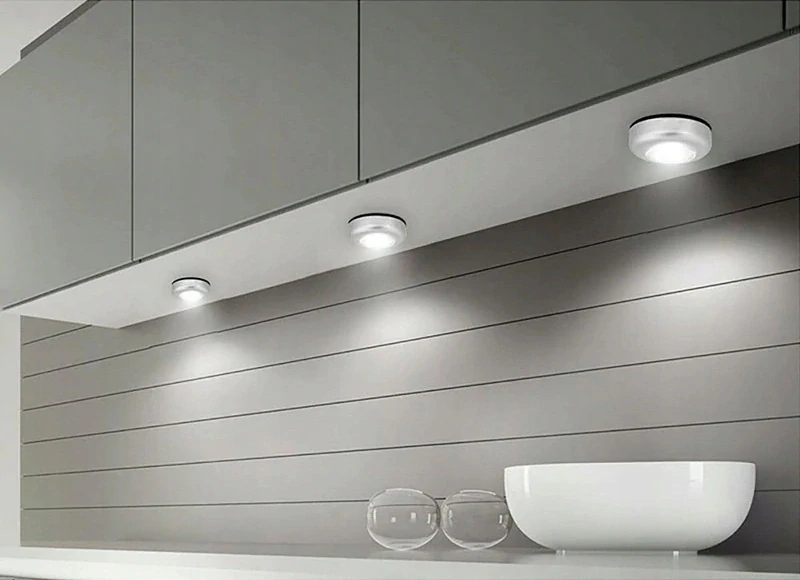 Bodová samolepiace svietidlo 3 LED lampa lampička