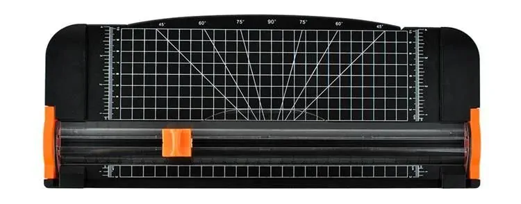 Rezačka papiera gilotína a orezačka na a3