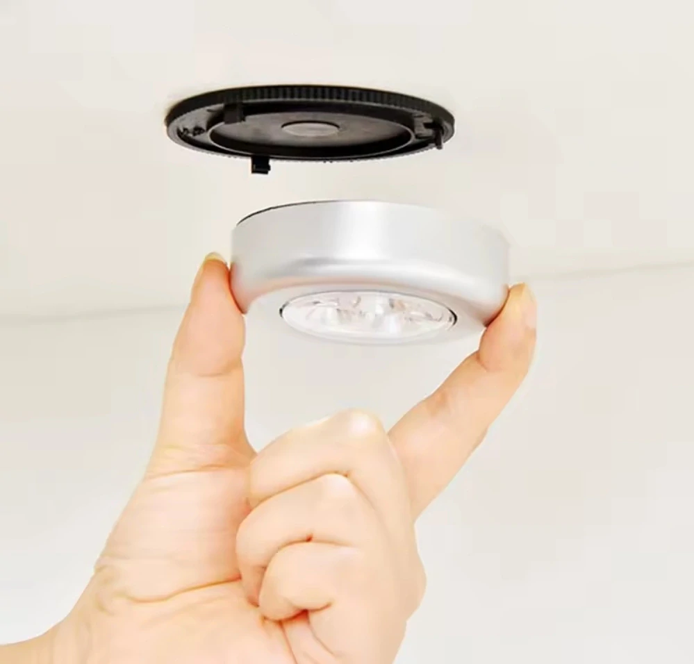 Bodová samolepiace svietidlo 3 LED lampa lampička
