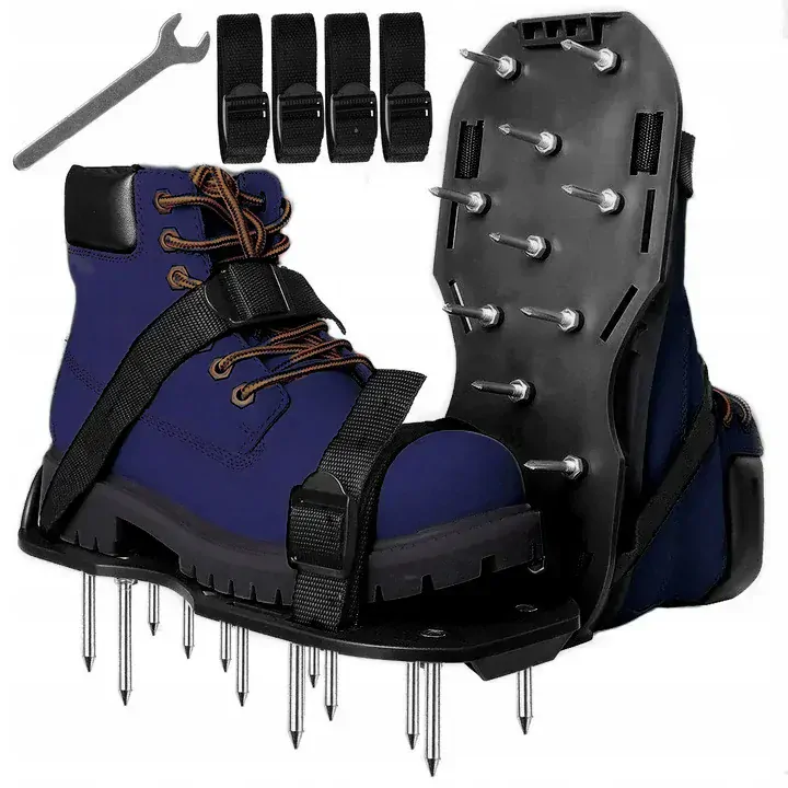 Aerator - prevzdušňovač trávy