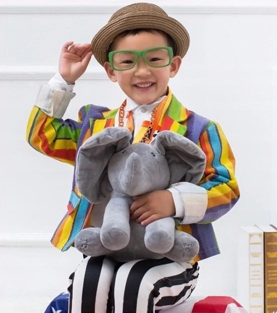 Interaktívne spievajúce plyšové sloníne