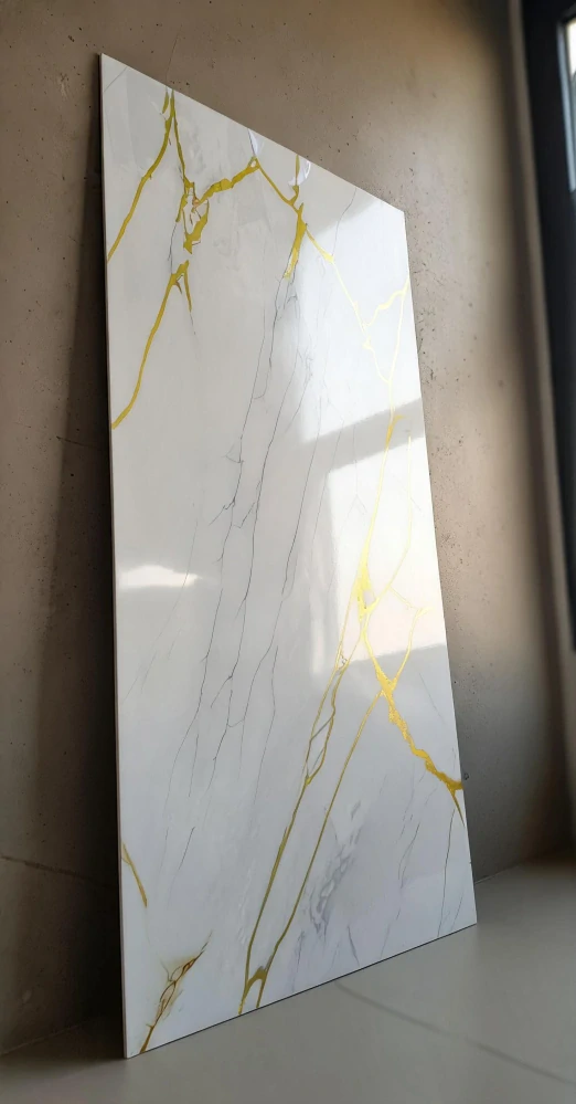 Panele samolepiace biela a zlaté mramorová penová tapeta nástenné 30x60cm 10 ks
